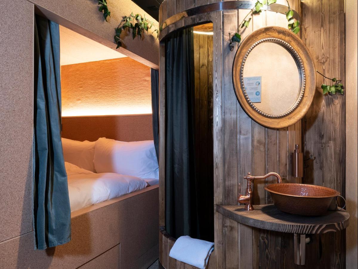 Peanut Medieval Lodge Saint-Ursanne Eksteriør billede